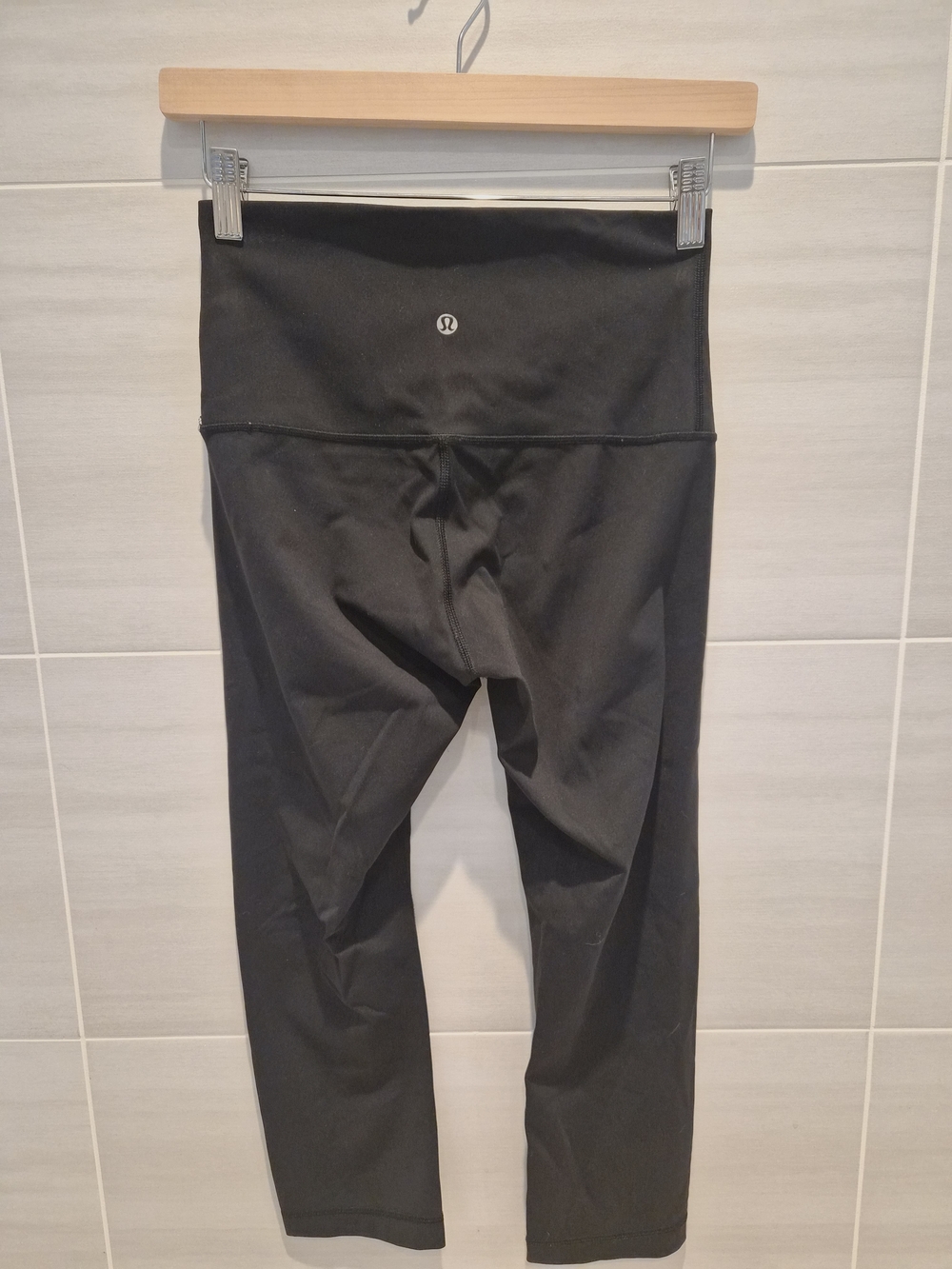 Lululemon Black High-Waist Cropped Leggings